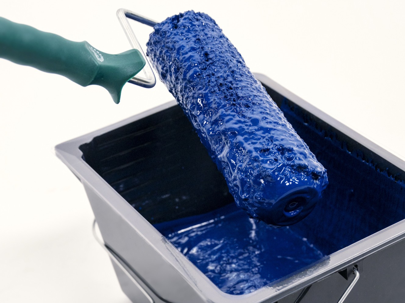 Mikroplastikfreie Wandfarbe